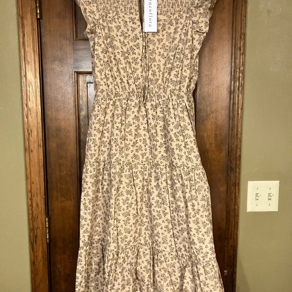 NWT Neuflora Manchester dress-blush floral - Picture 4 of 8